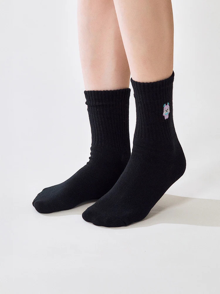 BT21 Basic Lip Embroidery Socks - Image 14