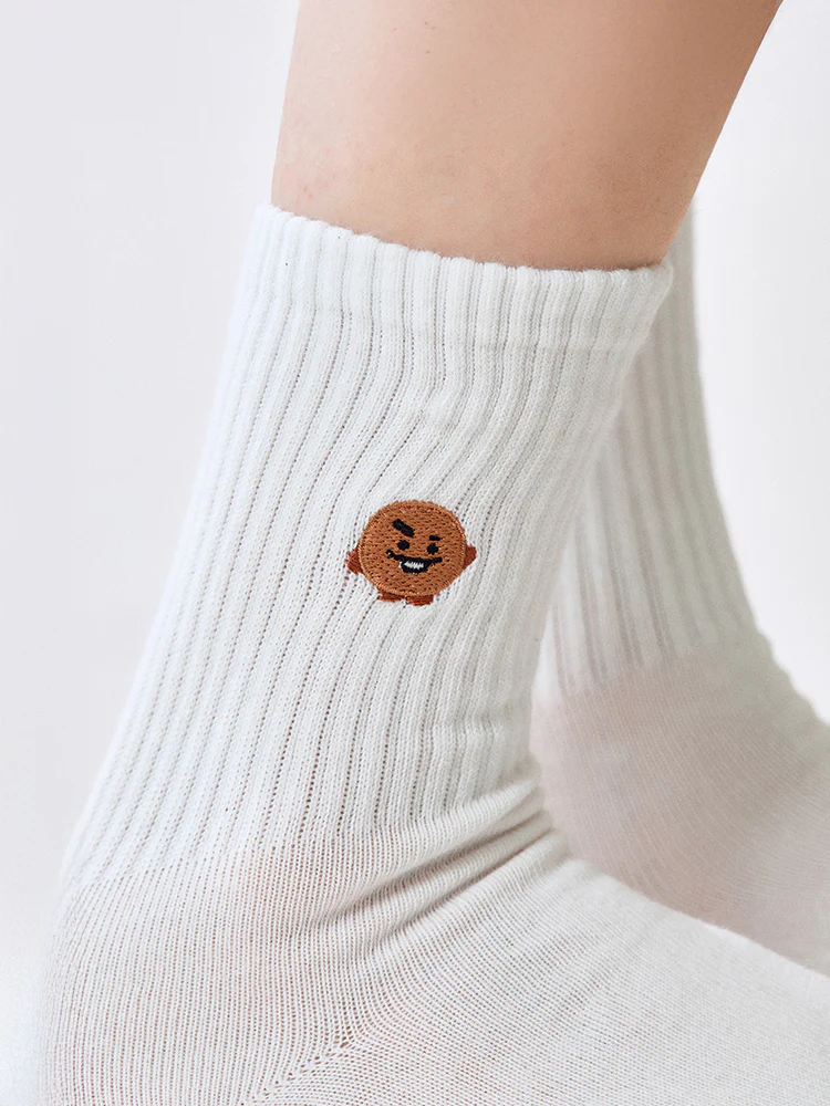 BT21 Basic Lip Embroidery Socks - Image 21