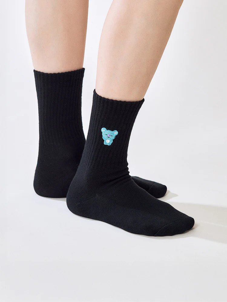 BT21 Basic Lip Embroidery Socks - Image 22