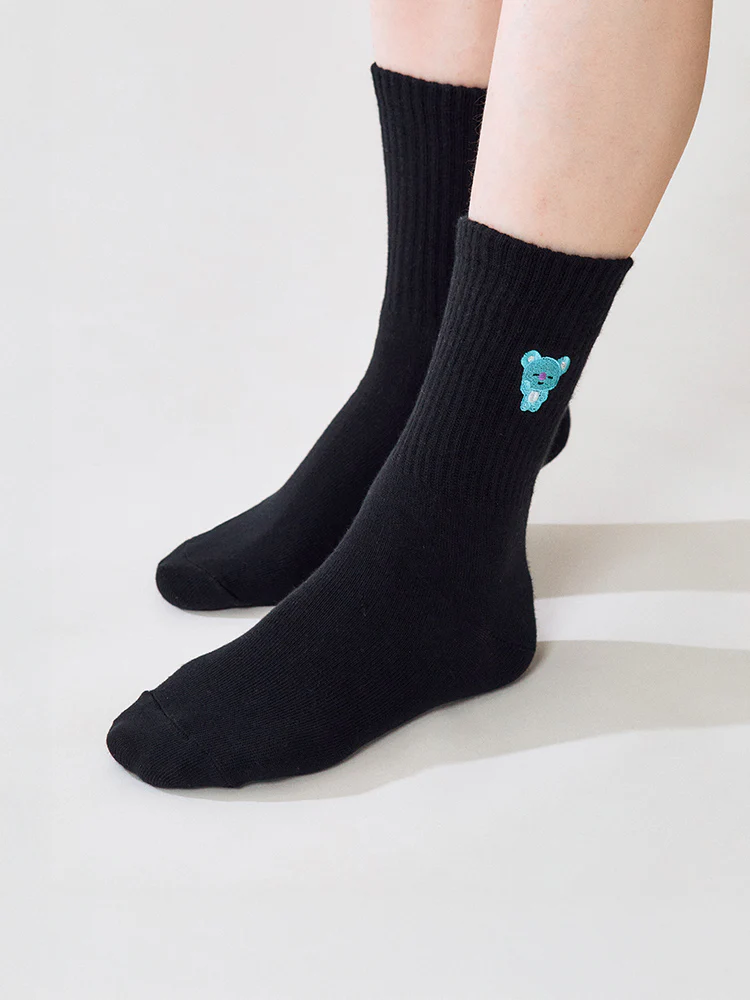 BT21 Basic Lip Embroidery Socks - Image 23