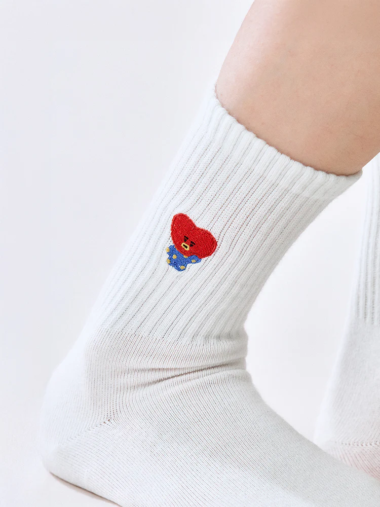 BT21 Basic Lip Embroidery Socks - Image 4