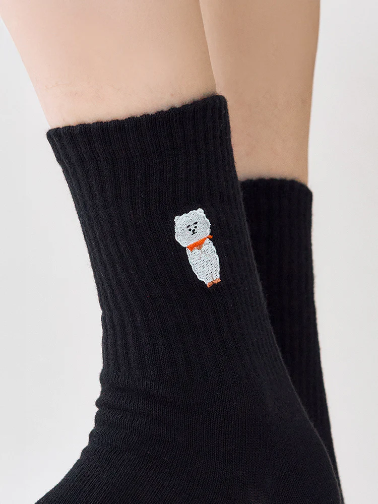 BT21 Basic Lip Embroidery Socks - Image 7