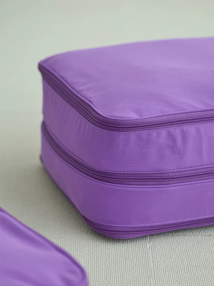 BT21 Basic Travel Pouch - Image 11