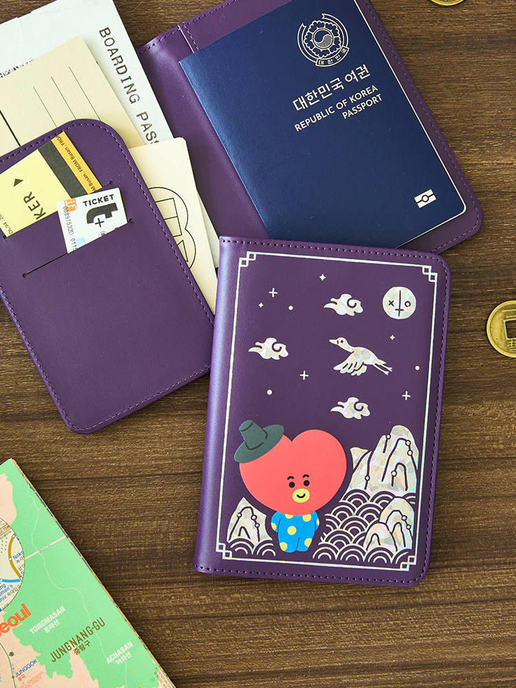 BT21 Premium K-Edition Mother-of-Pearl Graphic Passport Cover - Image 4