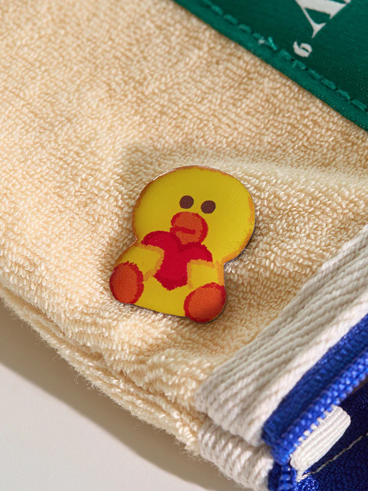 LINE FRIENDS 15th Anniversary Pin Badge - Image 8
