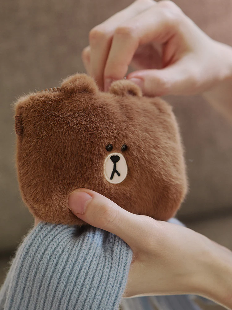 LINE FRIENDS HUG BROWN 3 Card Case - Image 5
