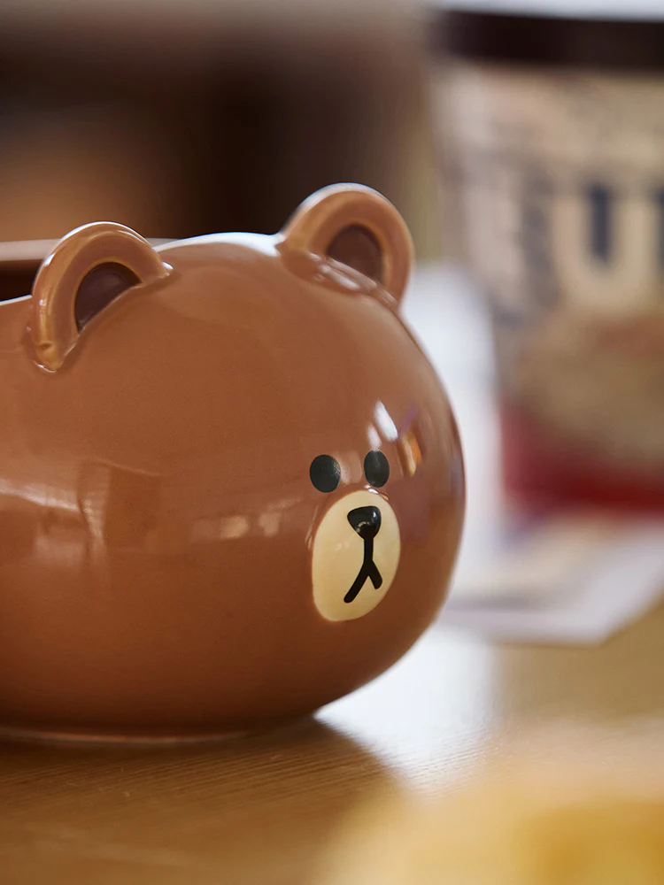 LINE FRIENDS HUG BROWN 3 Sculpted Mug - Image 4