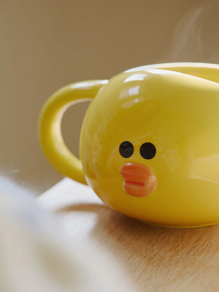 LINE FRIENDS HUG BROWN 3 Sculpted Mug - Image 7