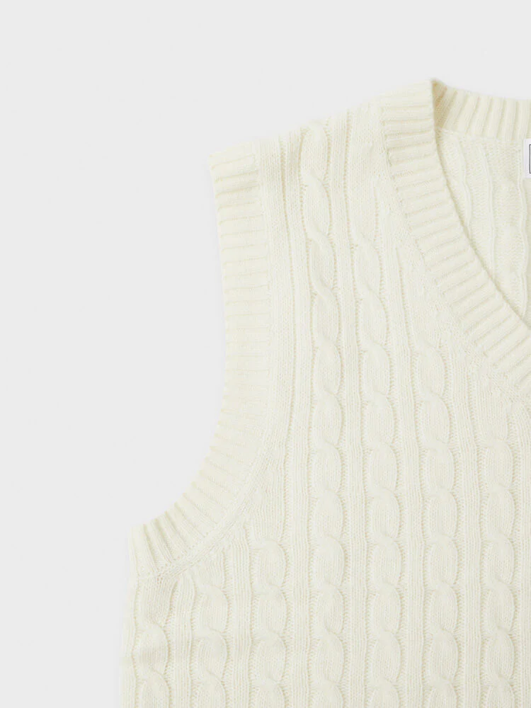 LINE FRIENDS Made by BROWN Knit Vest Ivory - Image 4
