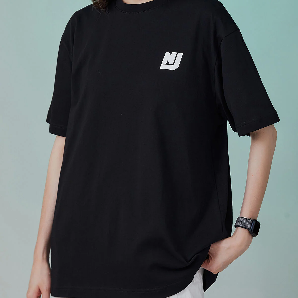 NewJeans How Sweet Logo T-Shirt Black - Image 4