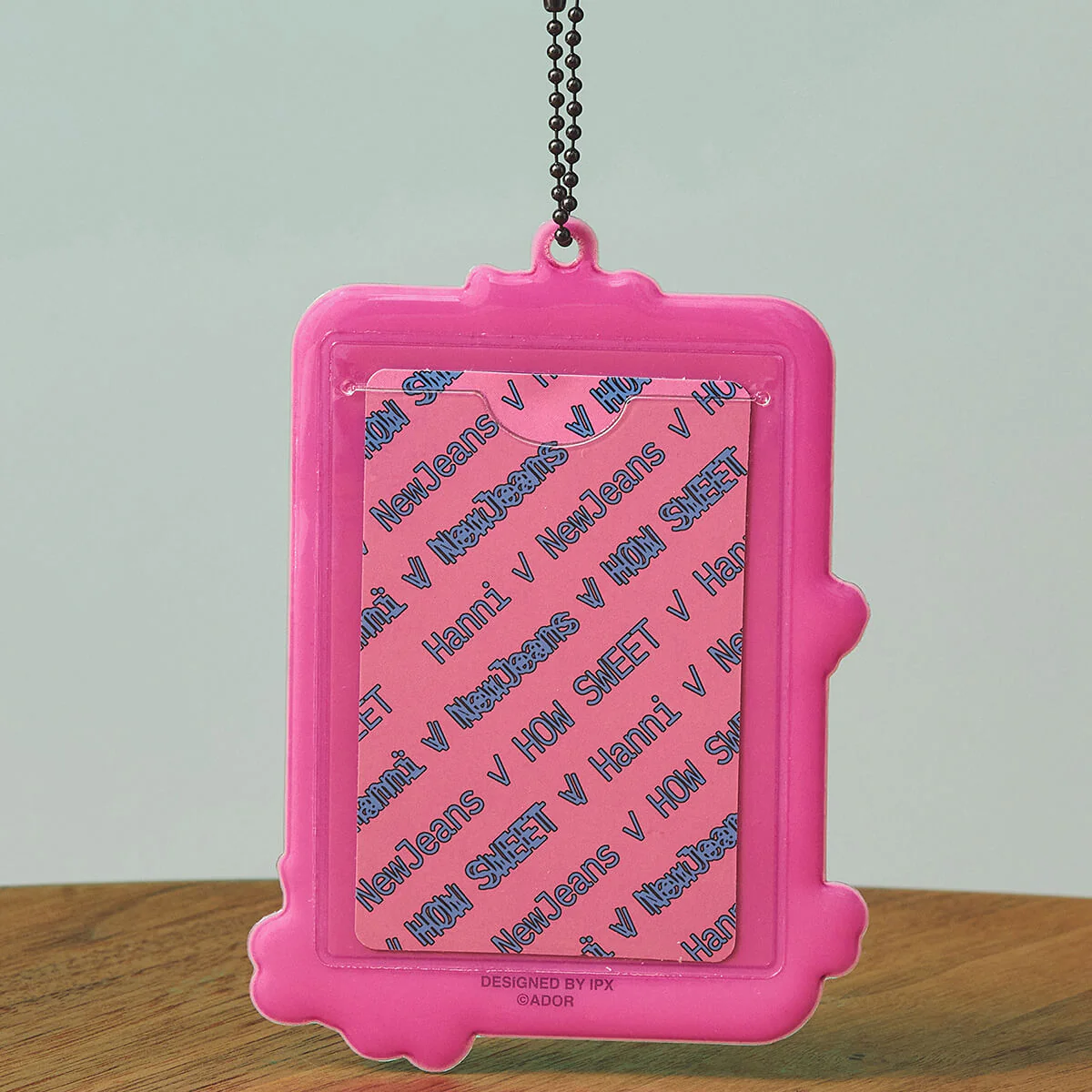 NewJeans How Sweet Photo Holder Keyring (HANNI) - Image 2