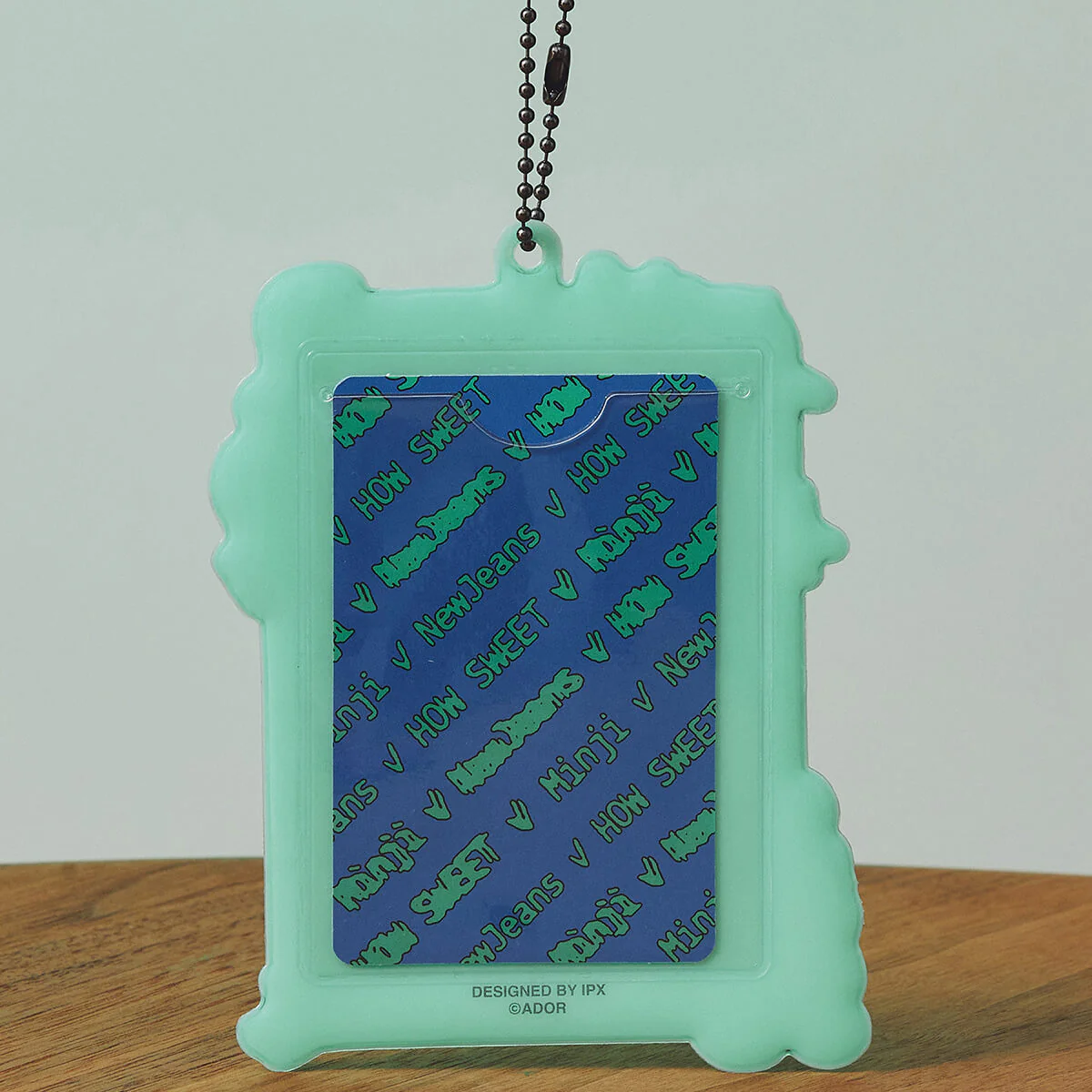 NewJeans How Sweet Photo Holder Keyring (MINJI) - Image 2