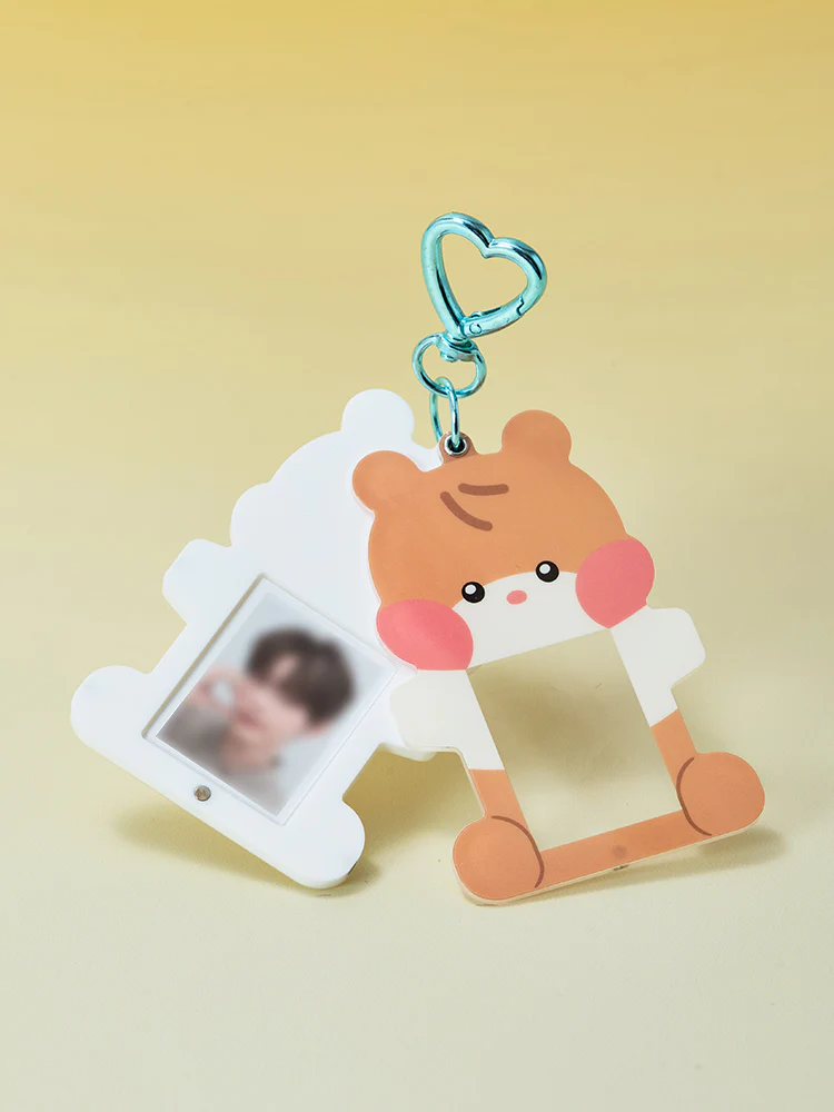 ZEROBASEONE zeroni FLUFFY Wonderland Magnet ID Photo Holder - Image 4