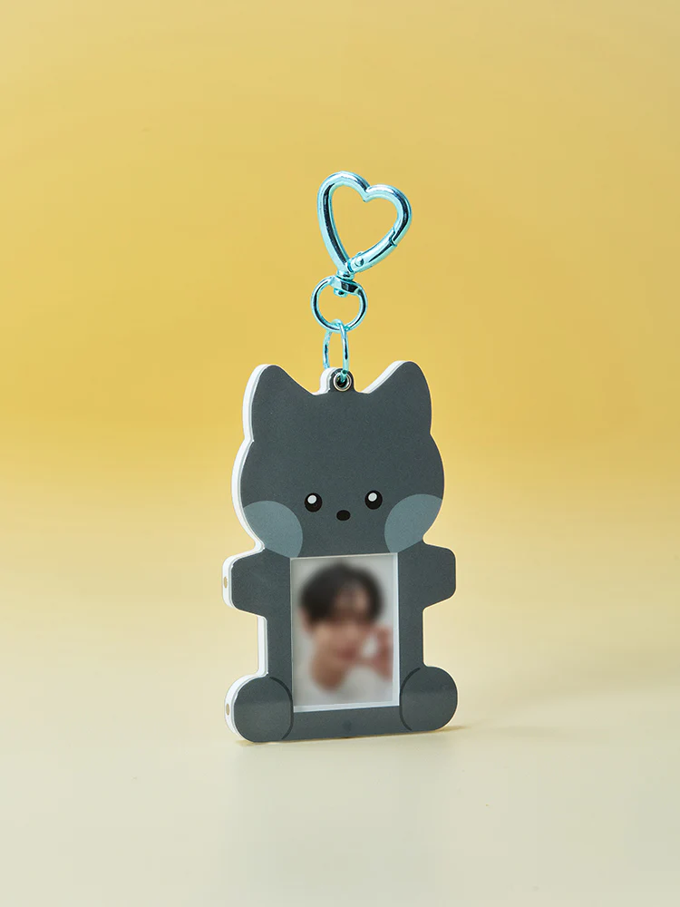 ZEROBASEONE zeroni FLUFFY Wonderland Magnet ID Photo Holder - Image 5