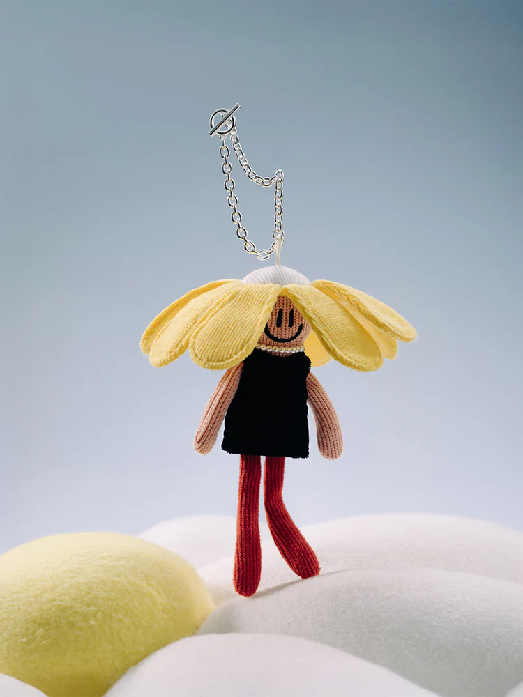 ZO&FRIENDS A&NE Knit Plush Keyring - Image 2
