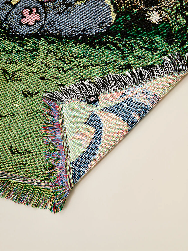 ZO&FRIENDS Woven Blanket - Image 4