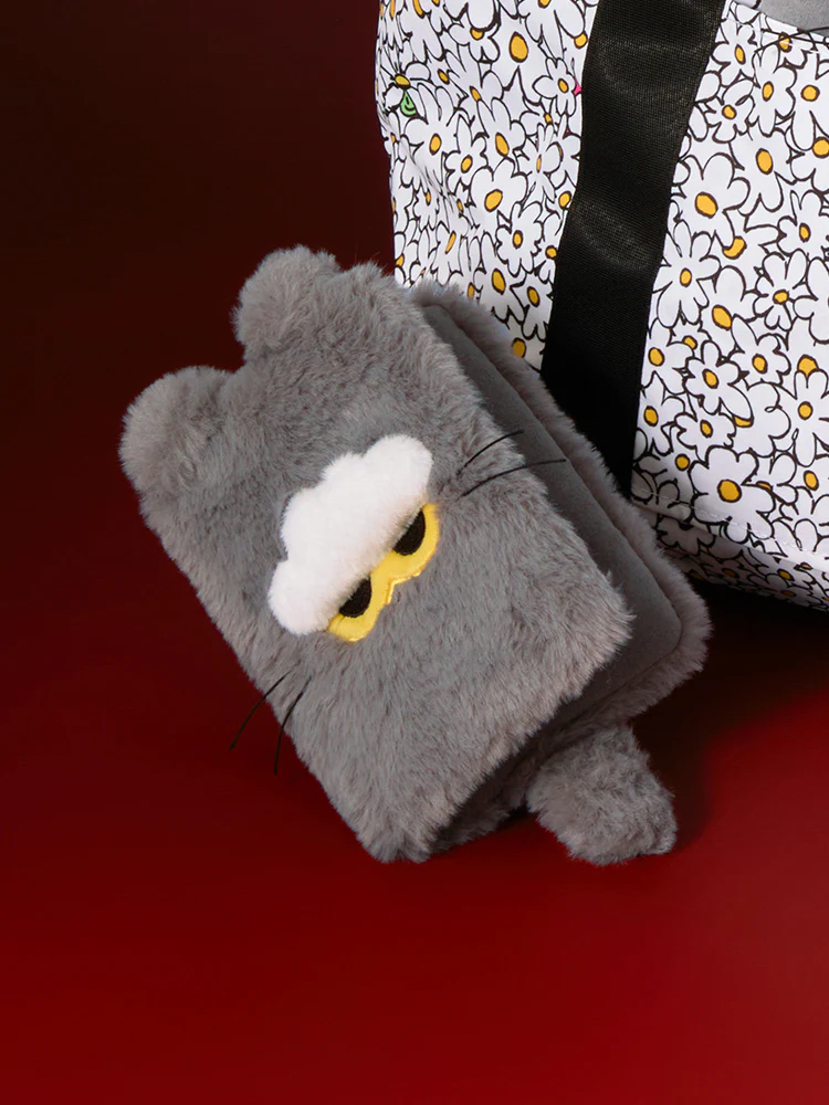 ZO&FRIENDS ZOA Passport Cover - Image 5